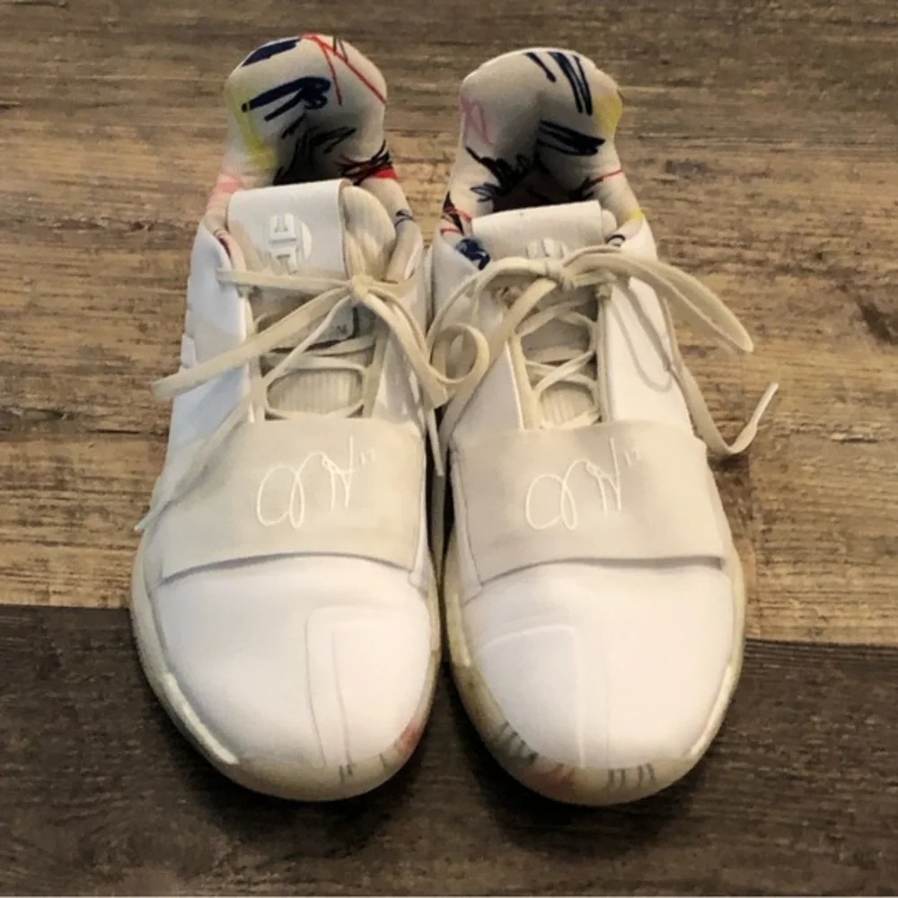 Adidas Harden Vol. 3 size 8 in great condition!